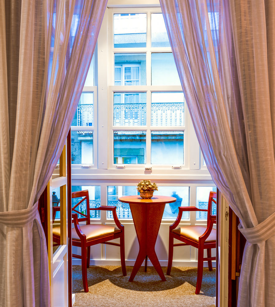 Hotel Herradura ซานติอาโก เด กอมโปสเตลา ภายนอก รูปภาพ