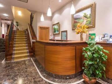 Hotel Herradura ซานติอาโก เด กอมโปสเตลา ภายนอก รูปภาพ
